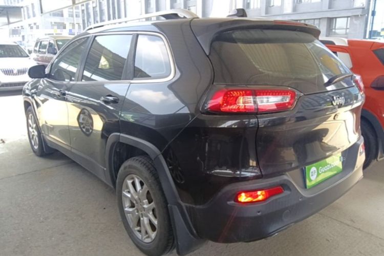 Used Jeep Cherokee 2016 2.0L Superior Edition Rear Left 45 Deg