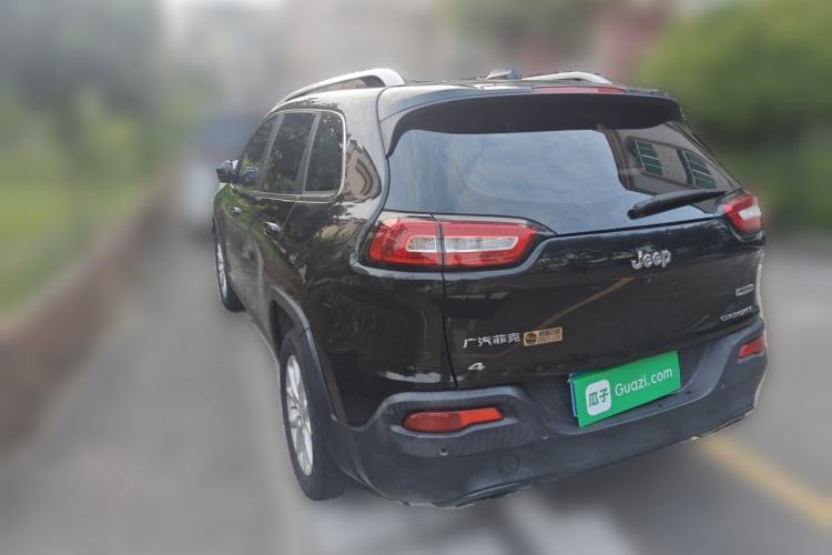 Used Jeep Cherokee 2016 2.4L Leading Smart Version Rear Left 45 Deg