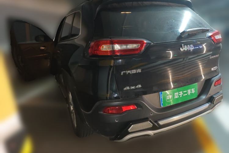 Used Jeep Cherokee 2016 2.4L Professional Smart Version Rear Left 45 Deg