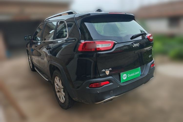 Used Jeep Cherokee 2016 2.4L Professional Smart Version Rear Left 45 Deg
