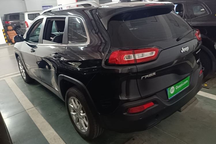Used Jeep Cherokee 2016 2.0L Superior Edition Rear Left 45 Deg