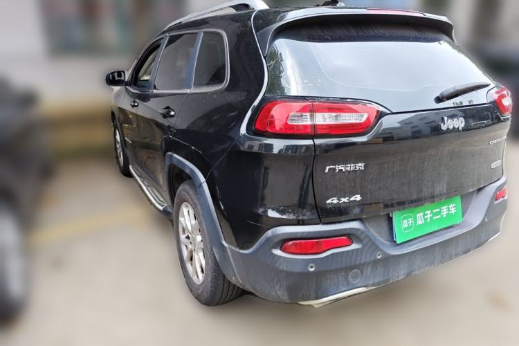 Used Jeep Cherokee 2016 2.4L Professional Edition Rear Left 45 Deg