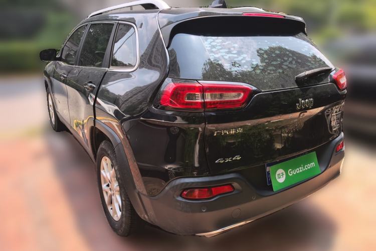 Used Jeep Cherokee 2016 2.4L Professional Smart Version Rear Left 45 Deg