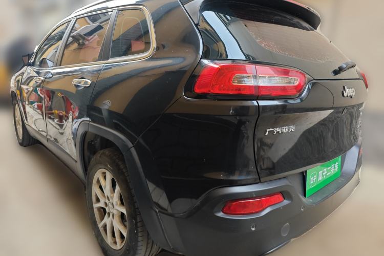 Used Jeep Cherokee 2016 2.0L Superior Edition Rear Left 45 Deg