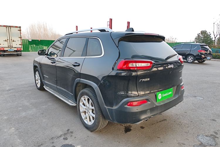 Used Jeep Cherokee 2016 2.4L Leading Smart Version Rear Left 45 Deg