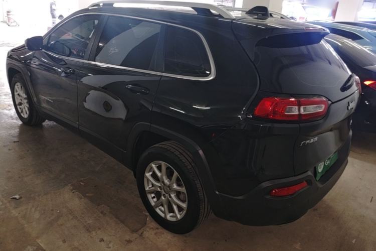Used Jeep Cherokee 2016 2.4L Leading Edition Rear Left 45 Deg