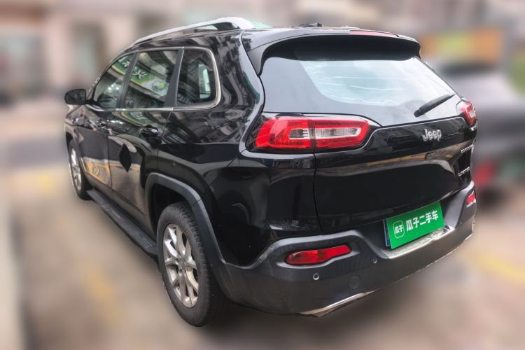 Used Jeep Cherokee 2016 2.4L Leading Smart Version Rear Left 45 Deg
