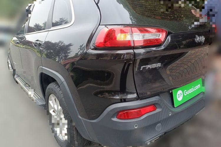 Used Jeep Cherokee 2016 2.4L Leading Edition Rear Left 45 Deg