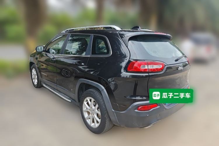Used Jeep Cherokee 2016 2.4L Leading Edition Rear Left 45 Deg