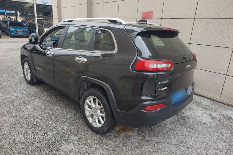 Used Jeep Cherokee 2016 2.0L Leading Edition Rear Left 45 Deg