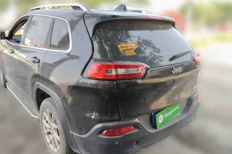 Used Jeep Cherokee 2016 2.0L Superior Edition Rear Left 45 Deg