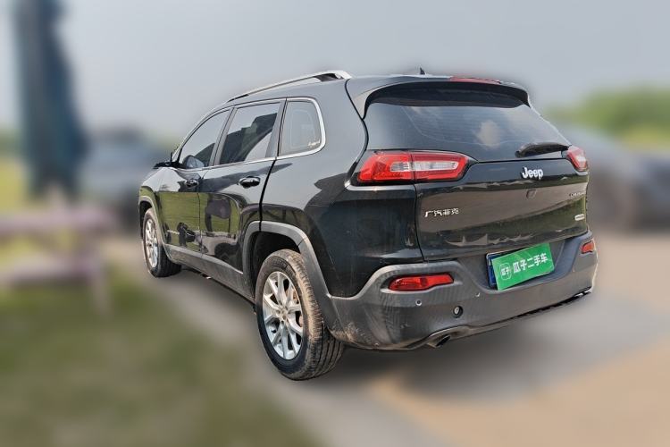 Used Jeep Cherokee 2016 2.0L Superior Edition Rear Left 45 Deg