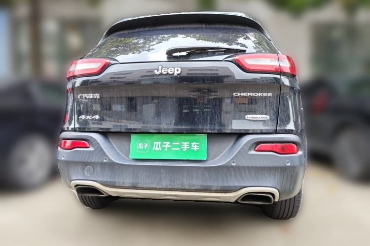 Used Jeep Cherokee 2016 2.4L Professional Edition Rear