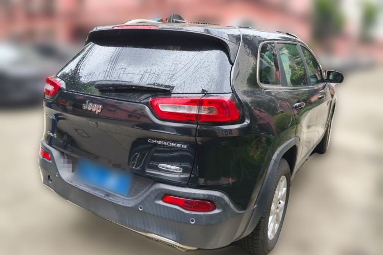 Used Jeep Cherokee 2016 2.4L Professional Smart Version Rear Right 45 Deg