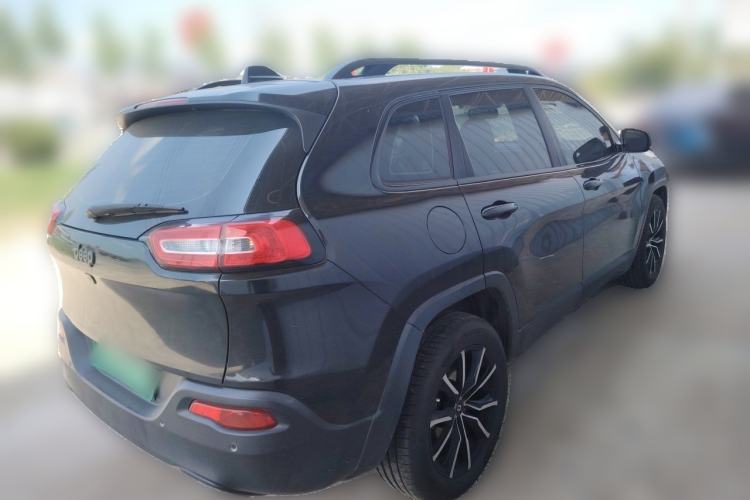 Used Jeep Cherokee 2016 2.4L Leading Smart Version Rear Right 45 Deg