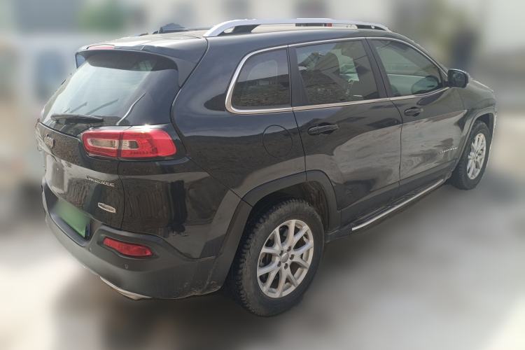 Used Jeep Cherokee 2016 2.4L Professional Smart Version Rear Right 45 Deg