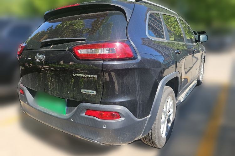 Used Jeep Cherokee 2016 2.0L Superior Edition Rear Right 45 Deg