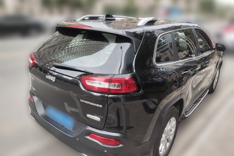 Used Jeep Cherokee 2016 2.4L Professional Edition Rear Right 45 Deg