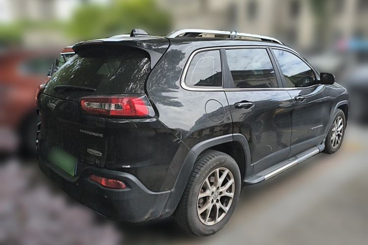 Used Jeep Cherokee 2016 2.4L Leading Smart Version Rear Right 45 Deg