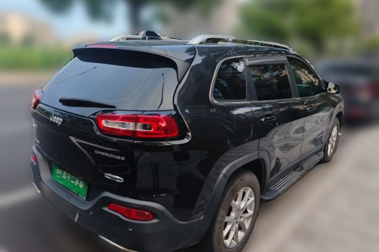 Used Jeep Cherokee 2016 2.4L Professional Edition Rear Right 45 Deg