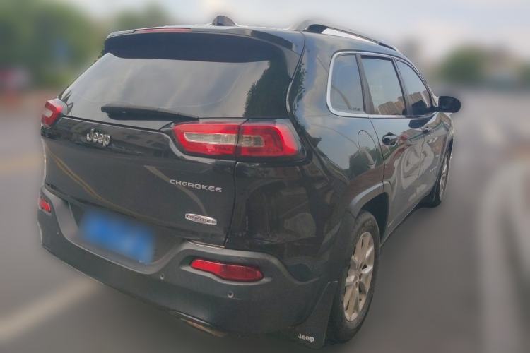 Used Jeep Cherokee 2016 2.4L Leading Edition Rear Right 45 Deg