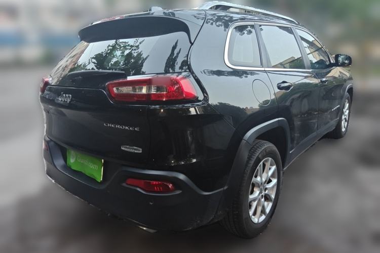 Used Jeep Cherokee 2016 2.4L Leading Edition Rear Right 45 Deg