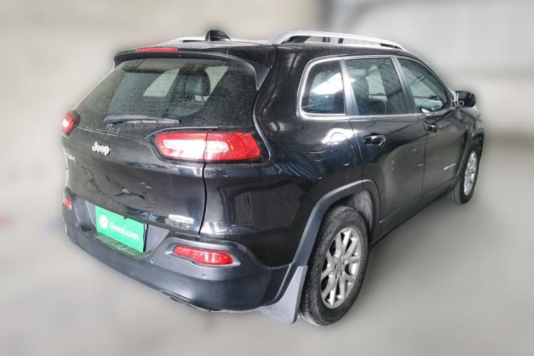 Used Jeep Cherokee 2016 2.4L Leading Edition Rear Right 45 Deg
