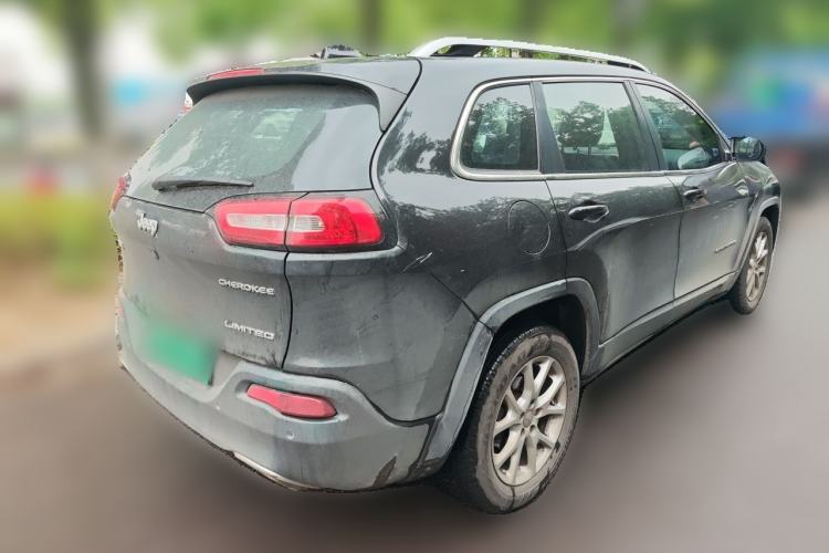 Used Jeep Cherokee 2016 2.4L Leading Smart Version Rear Right 45 Deg