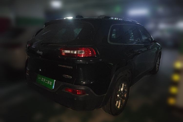 Used Jeep Cherokee 2016 2.4L Leading Edition Rear Right 45 Deg