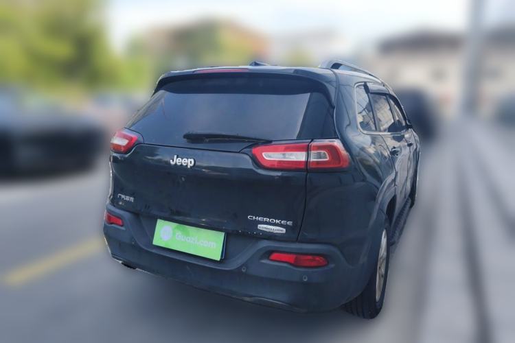 Used Jeep Cherokee 2016 2.0L Superior Edition Rear Right 45 Deg