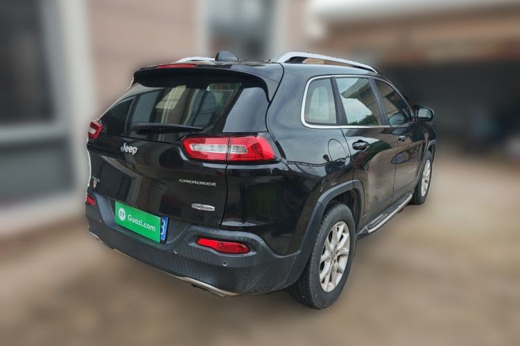 Used Jeep Cherokee 2016 2.4L Professional Smart Version Rear Right 45 Deg