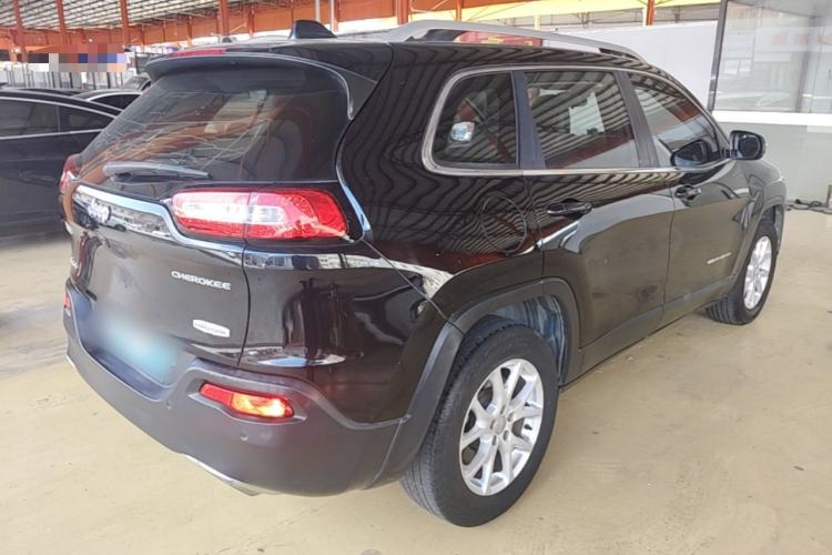 Used Jeep Cherokee 2016 2.4L Professional Smart Version Rear Right 45 Deg