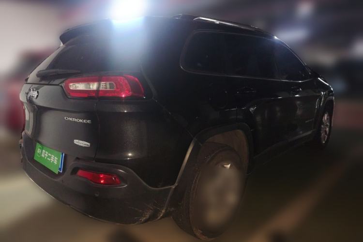 Used Jeep Cherokee 2016 2.0L Superior Edition Rear Right 45 Deg