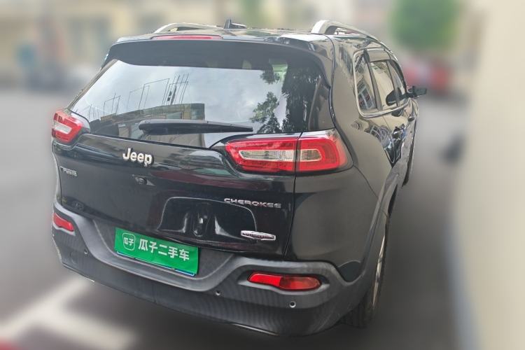 Used Jeep Cherokee 2016 2.0L Superior Edition Rear Right 45 Deg