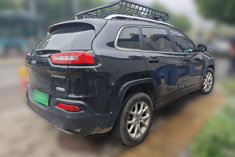 Used Jeep Cherokee 2016 2.4L Leading Smart Version Rear Right 45 Deg