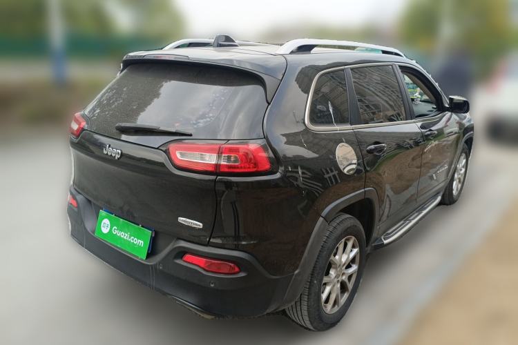 Used Jeep Cherokee 2016 2.4L Leading Edition Rear Right 45 Deg