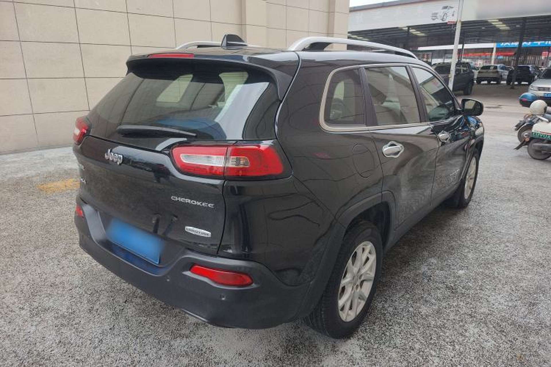 Used Jeep Cherokee 2016 2.0L Leading Edition Rear Right 45 Deg