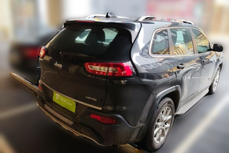 Used Jeep Cherokee 2016 2.0L Superior Edition Rear Right 45 Deg