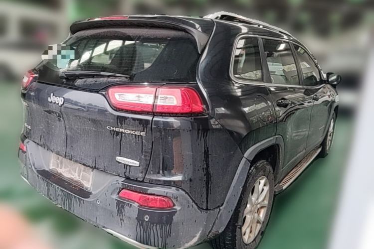 Used Jeep Cherokee 2016 2.4L Professional Smart Version Rear Right 45 Deg