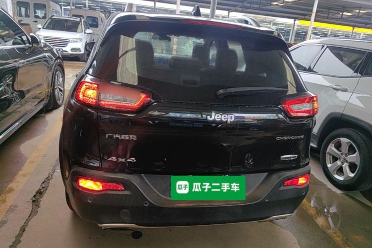 Used Jeep Cherokee 2016 2.4L Professional Edition Rear