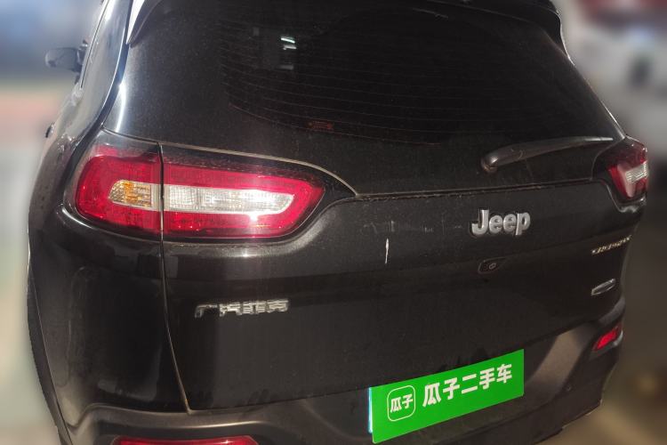 Used Jeep Cherokee 2016 2.0L Superior Edition Rear