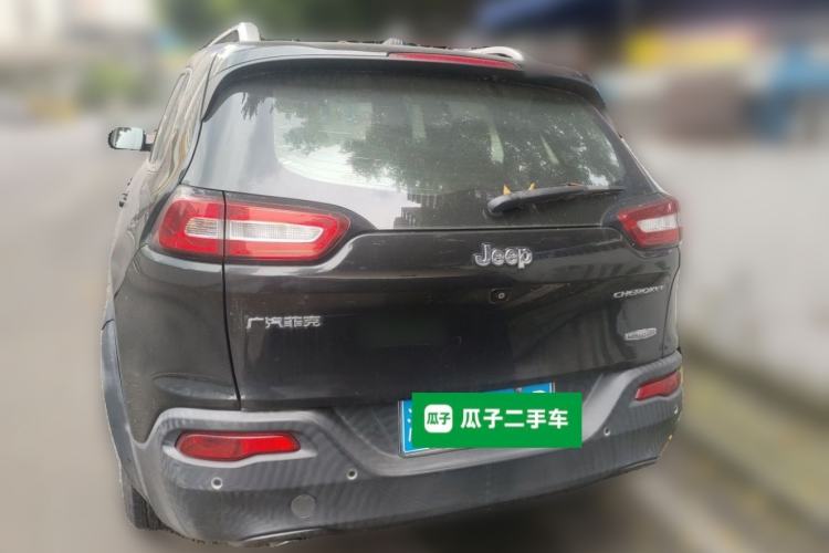 Used Jeep Cherokee 2016 2.0L Superior Edition Rear