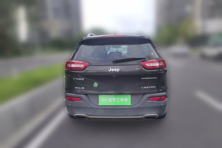 Used Jeep Cherokee 2016 2.4L Superior Edition Rear