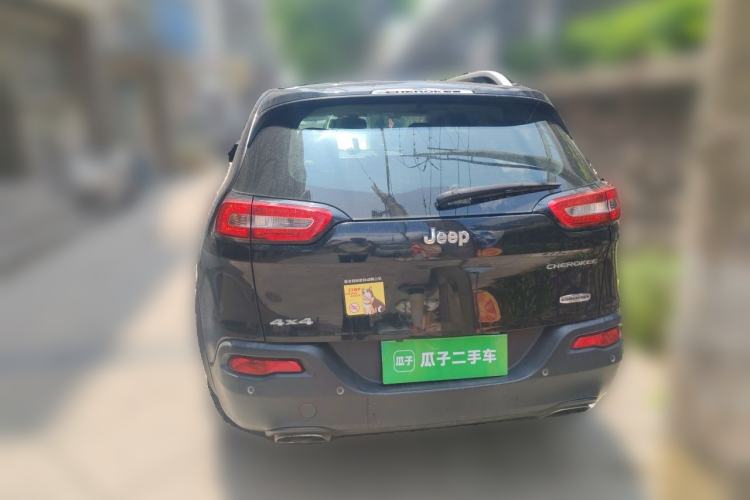Used Jeep Cherokee 2016 2.4L Leading Edition Rear