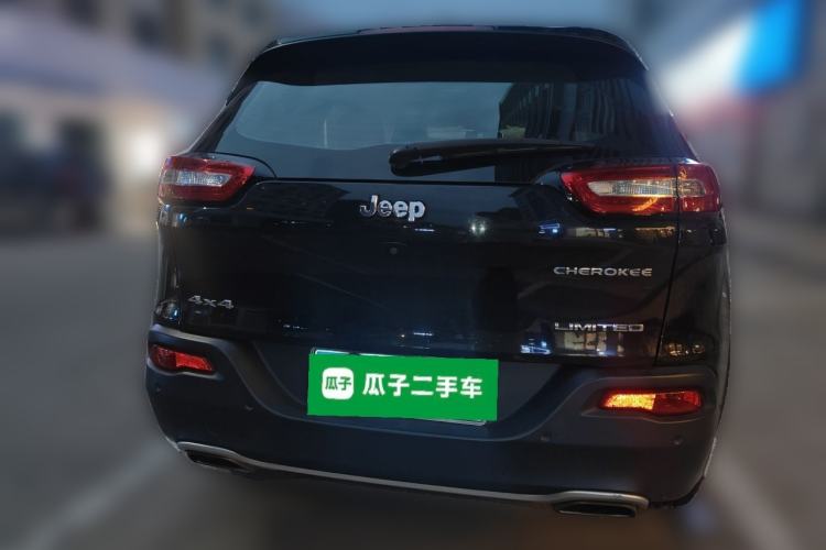 Used Jeep Cherokee 2016 2.4L Superior Edition Rear