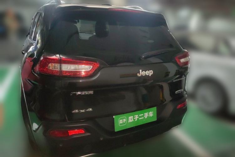 Used Jeep Cherokee 2016 2.4L Professional Edition Rear