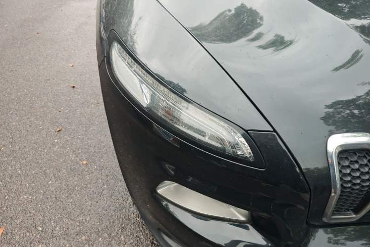 Used Jeep Cherokee 2016 2.4L Leading Smart Version Right Front Headlight