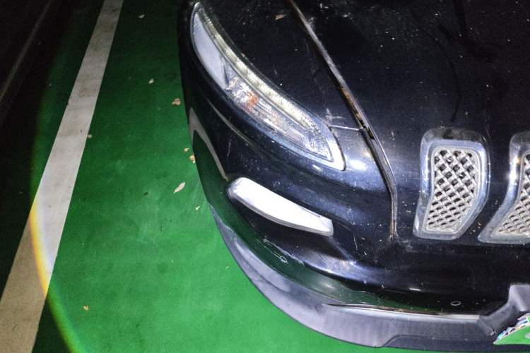 Used Jeep Cherokee 2016 2.4L Leading Edition Right Front Headlight