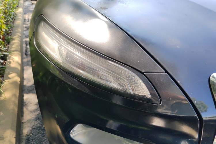 Used Jeep Cherokee 2016 2.4L Leading Edition Right Front Headlight