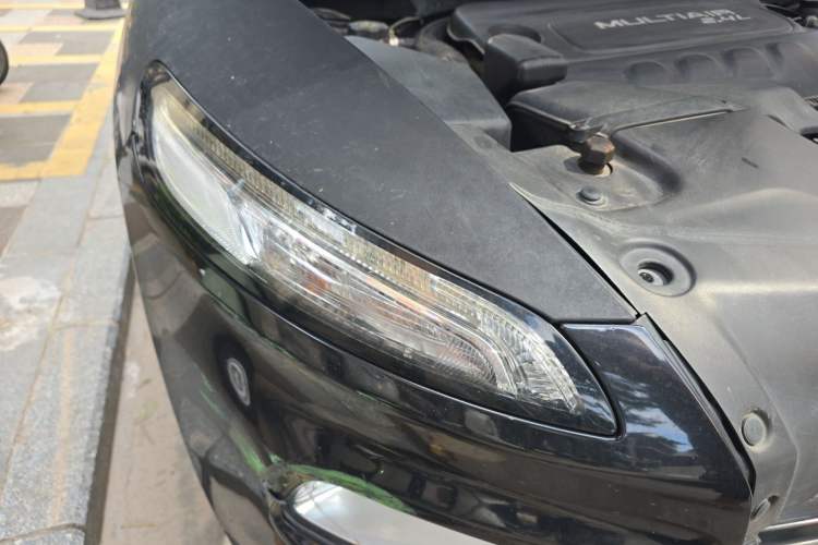 Used Jeep Cherokee 2016 2.4L Leading Edition Right Front Headlight